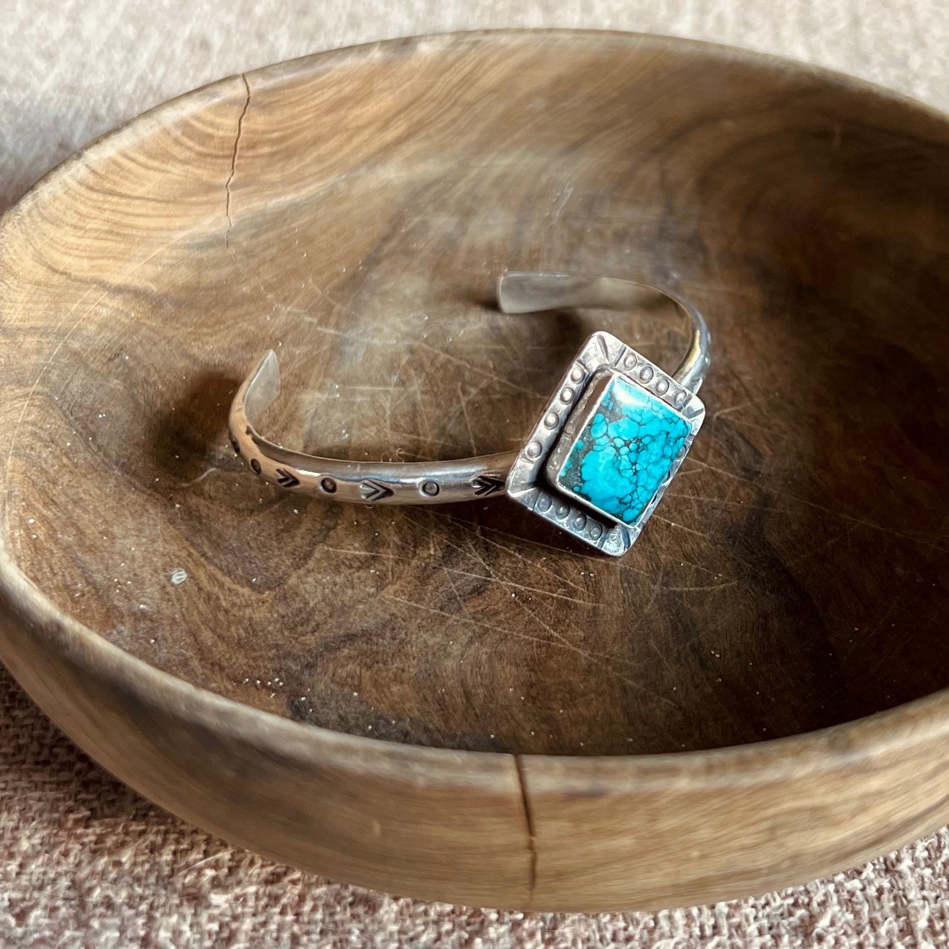 Handcrafted 925 sterling silver cuff with popular Hubei Turquoise