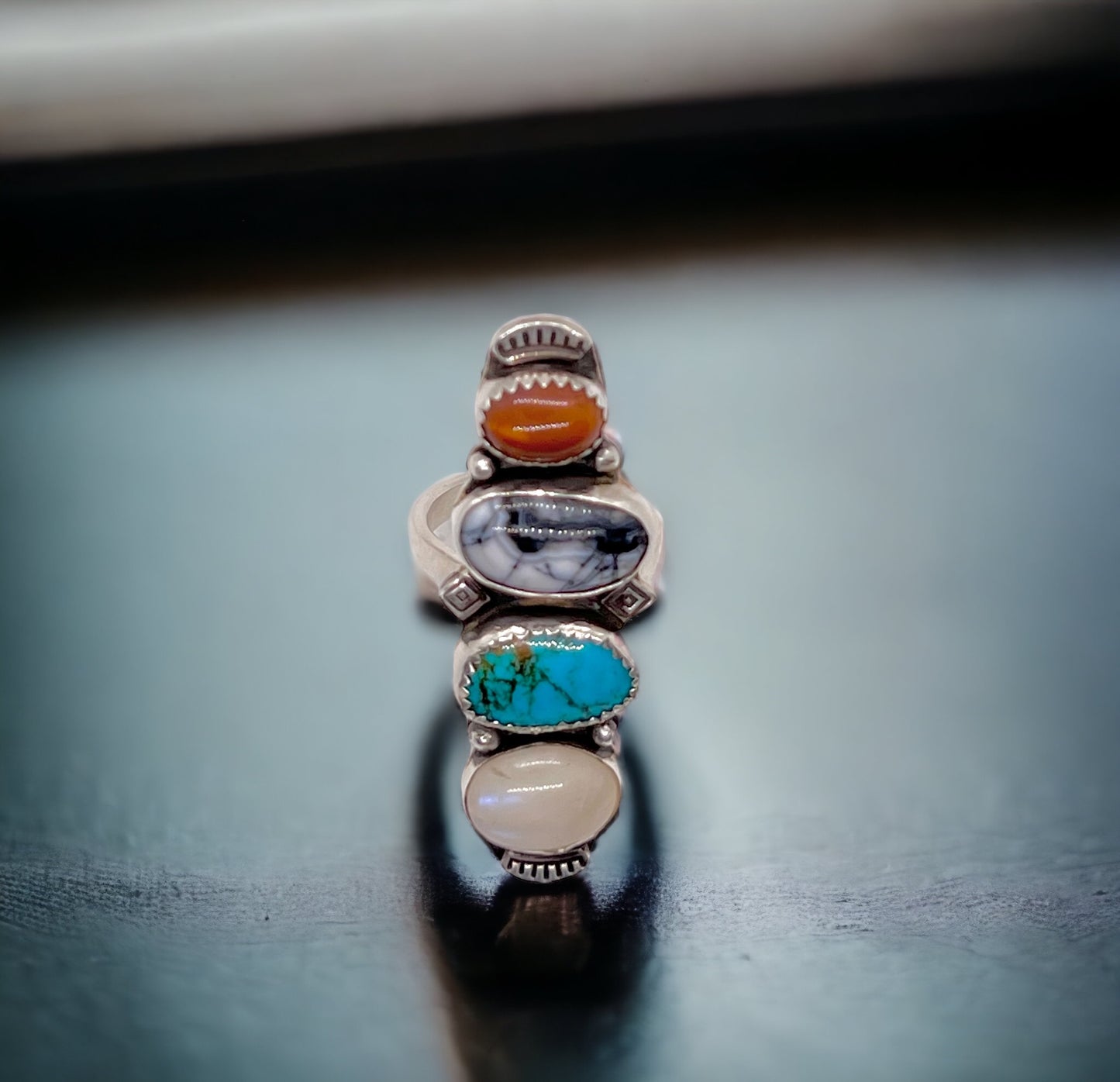 "Quatro Moonbeam" Ring